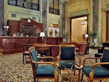 The Belden-Stratford Chicago Exterior foto